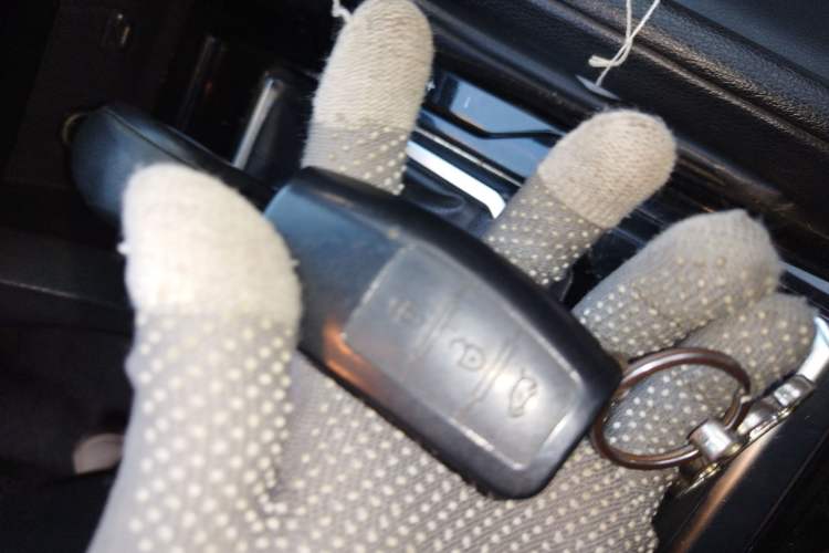 Used JMC Yusheng S350 2016 2.0T Automatic All-Wheel Drive Gasoline Ultra-Luxury 5-Seater
