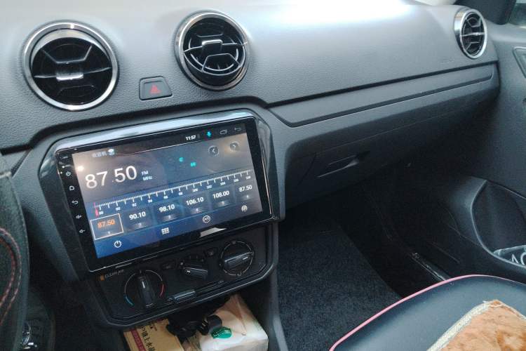 Used Volkswagen Jetta 2019 Dream Edition 1.5L Manual Fashion Version
