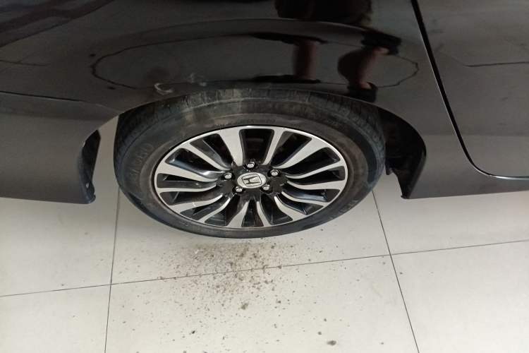 Used Honda Crider 2015 1.8L automatic comfort version