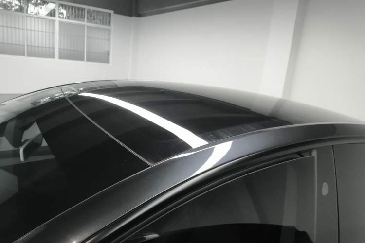 Used Tesla Model Y 2024 Rear-Wheel-Drive Version Roof