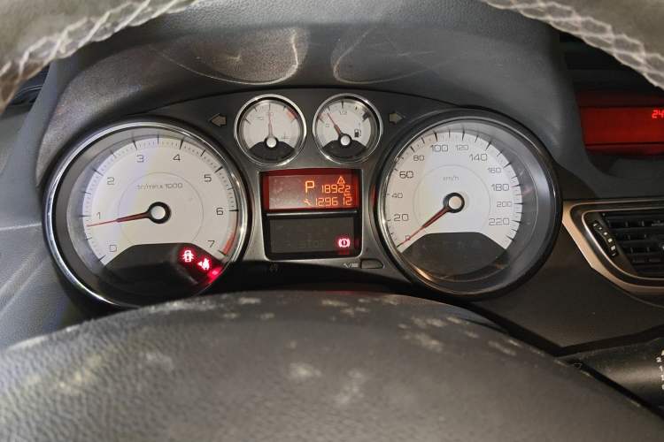 Used Peugeot 308 2014 Enjoyment Edition Classic 1.6L Automatic Fashion Model