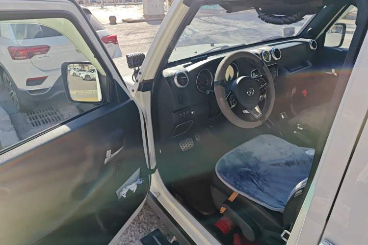Used BAIC Off-Road BJ40 2016 40L 2.3T Automatic All-Wheel Drive Premium Edition Driver Seat