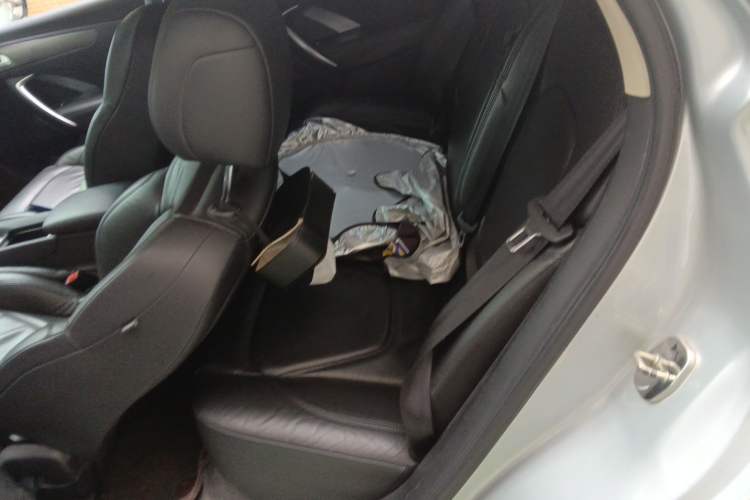 Used DS 5LS 2014 1.8L Elegant Edition VTi140 Left Rear Seat