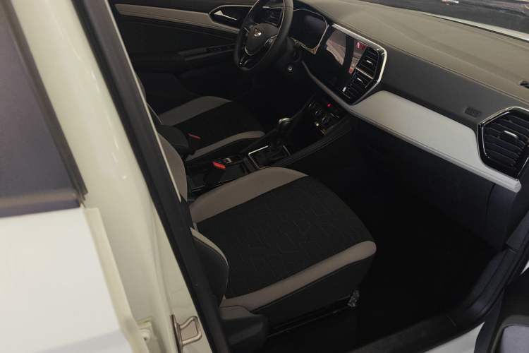 Used Jetta VS7 2024 280TSI Automatic Pioneer Edition
