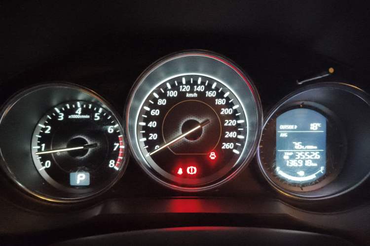 Used Mazda Atenza 2014 2.0L Blue Sky Luxury Edition
