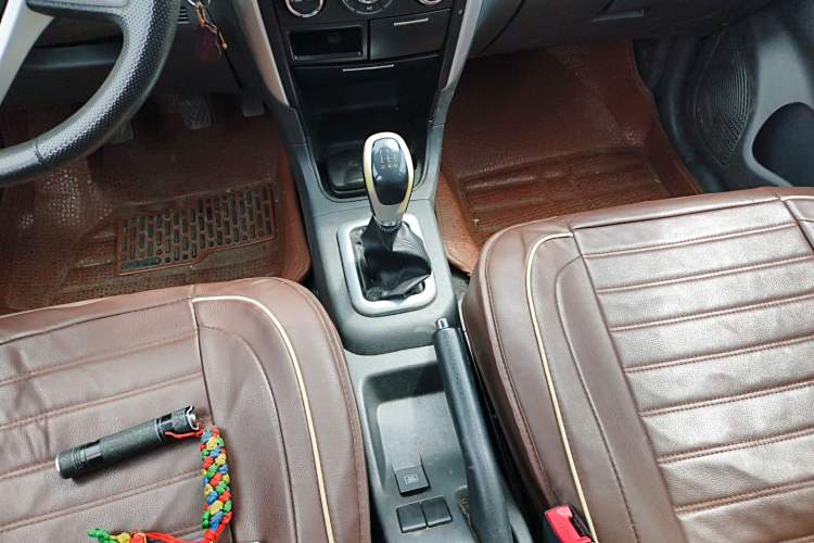 Used Suzuki Liana A6 2014 Hatchback 1.4L Manual Enjoyment Model Gear Lever