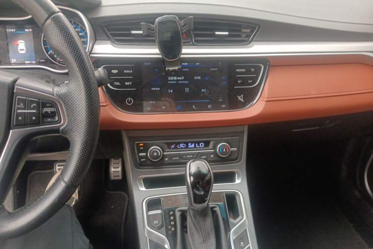 Used Geely Auto Vision S1 2018 1.5L CVT Fongchi Model
