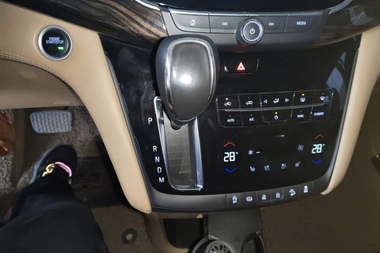 Used Buick GL8 2017 ES 28T Flagship Model China V Standard