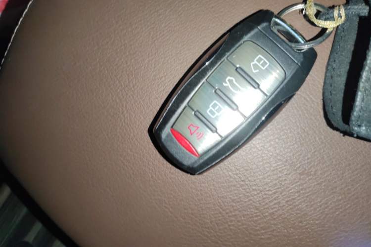 Used Haval H9 2017 2.0T Gasoline 4x4 Prestige Model 7 Seats