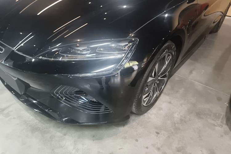 Used BYD Seal 2022 550 km Standard Range Rear-Wheel Drive Elite Version