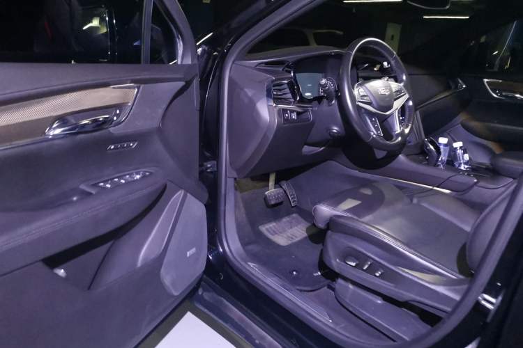 Used Cadillac XT5 2016 28T Four-Wheel-Drive Leading Model Driver Seat