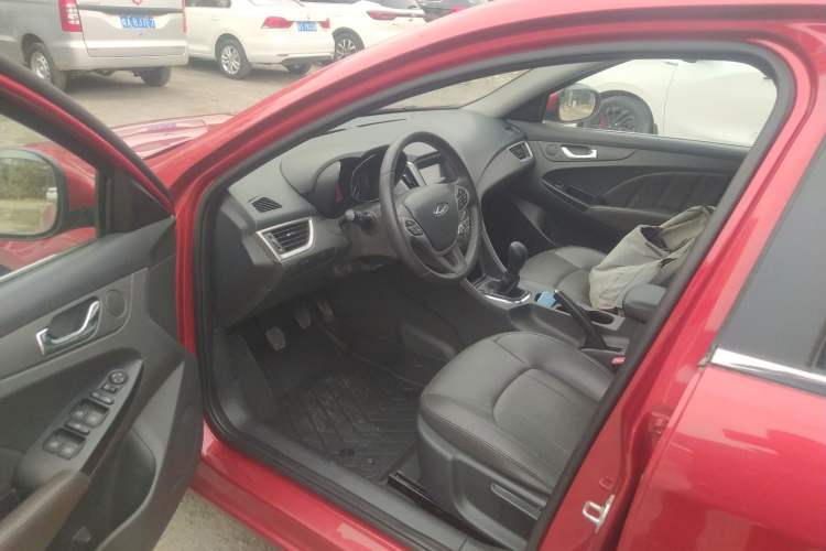 Used Chery Arrizo 7 2015 1.5T Manual ZhiXiang Edition