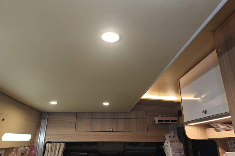 Used SAIC MAXUS V90 RV 2023 2.0T Traveler RVLIFE Fun Edition