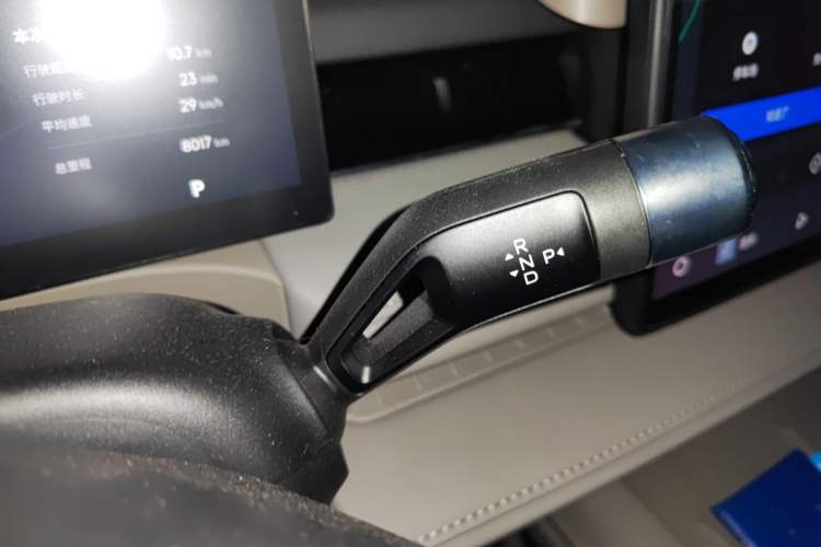 Used Geely Galaxy 8 2025 130km EM-i Prestige Edition Gear Lever