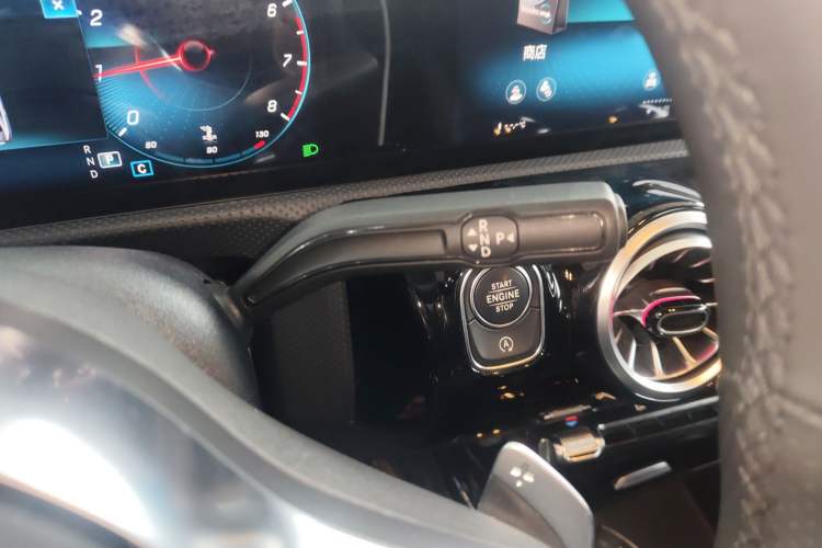 Used Mercedes-Benz A-Class 2021 A 200 L Sport Sedan Fashion Model
