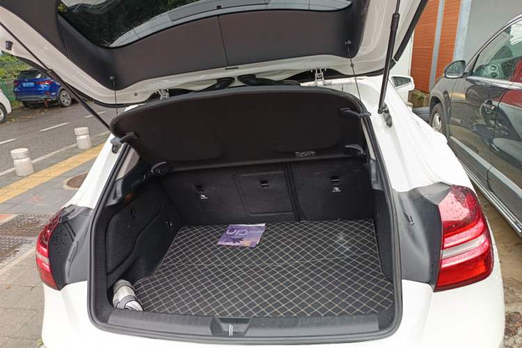 Used Mercedes-Benz GLA 2019 GLA 200 Dynamic Edition Trunk