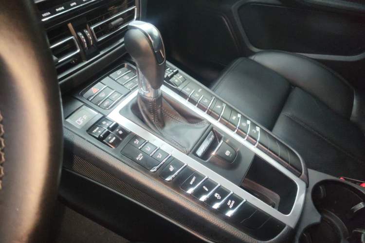 Used Porsche Macan 2021 Macan 2.0T