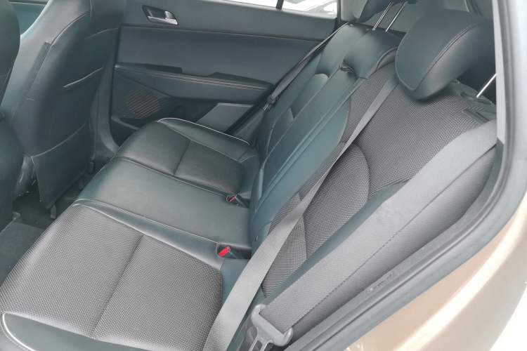 Used Hyundai ix25 2015 1.6L Automatic Two-Wheel Drive Smart GLS Trim Left Rear Seat