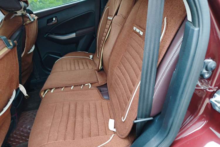 Used Venucia T70X 2016 2.0L CVT SmartFun Sport Edition
