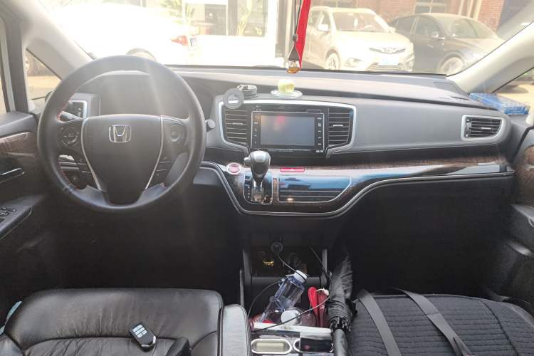 Used Honda Odyssey 2015 Revised Version 2.4L Supreme Edition