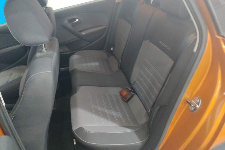 Used Volkswagen Polo 2014 1.6L Cross Polo Automatic
