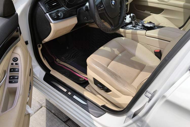 Used BMW 5 Series 2013 520Li Elegant Edition Driver Seat