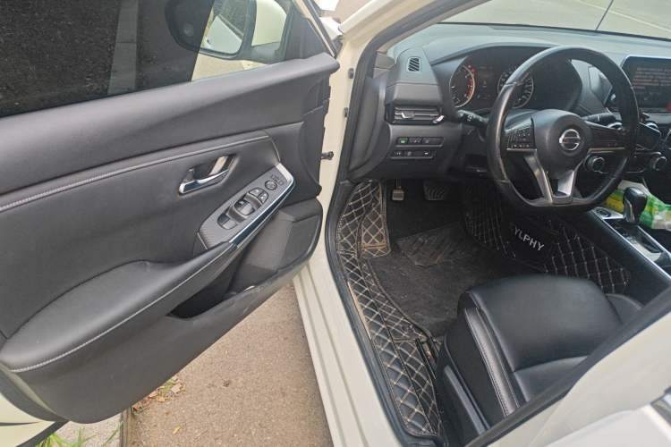 Used Nissan Sylphy 2020 Revised 1.6L XL CVT Enjoyment Edition Driver Seat