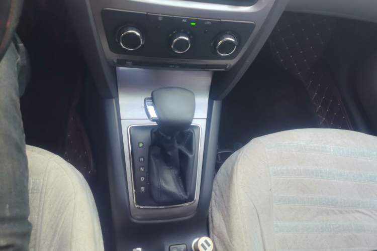 Used Skoda Octavia 2012 1.6L Automatic Yijie Edition