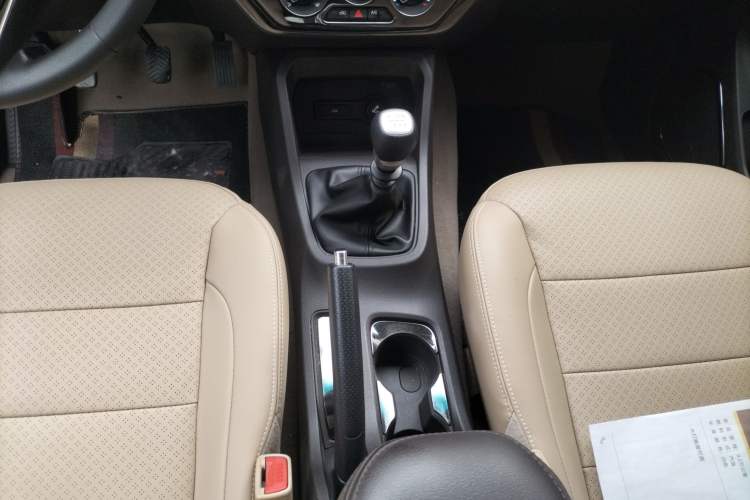 Used Wuling Hongguang 2019 1.5L S Comfort Edition China VI LAR Gear Lever