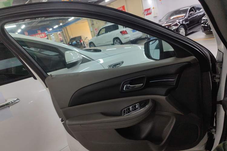 Used Chevrolet Malibu 2014 2.0L Automatic Luxury Edition