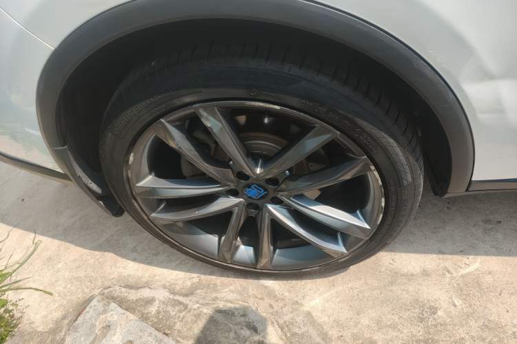 Used BYD Tang New Energy 2019 DM 2.0T All-Wheel Drive Connected Innovation Edition 7 Seats China VI Standard
