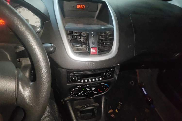 Used Peugeot 207 2011 Sedan 1.4L Manual Yule Edition
