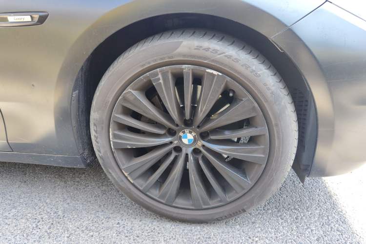 Used BMW 5 Series GT 2014 528i Luxury Edition
