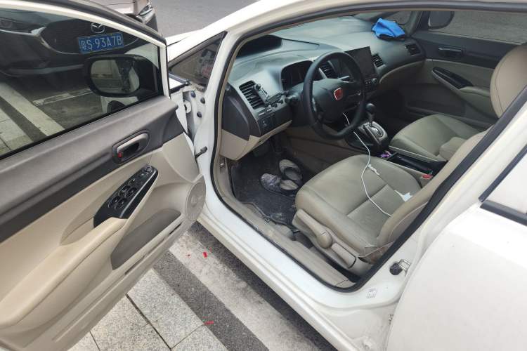 Used CIIMO 2012 1.8L Automatic Driver Seat