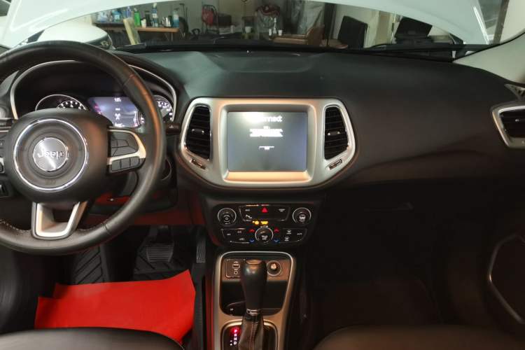 Used Jeep Compass 2017 200T Automatic Family Edition