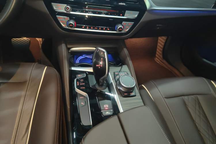 Used BMW 5 Series New Energy 2018 530Le Luxury Package