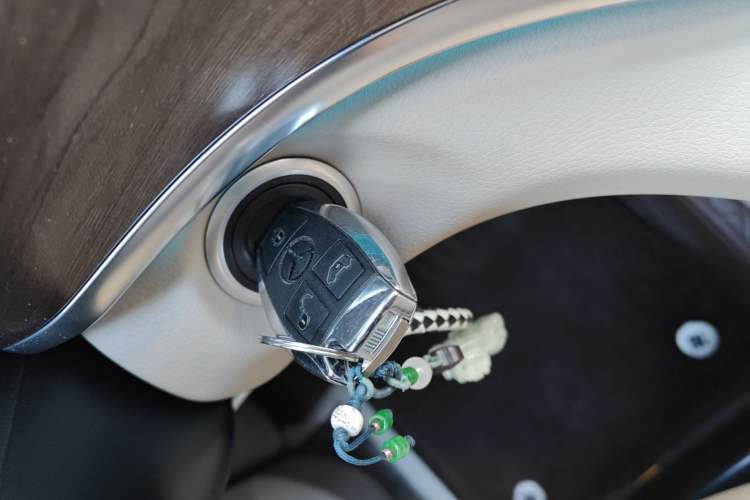 Used Mercedes-Benz V-Class 2021 V 260 Prestige Edition