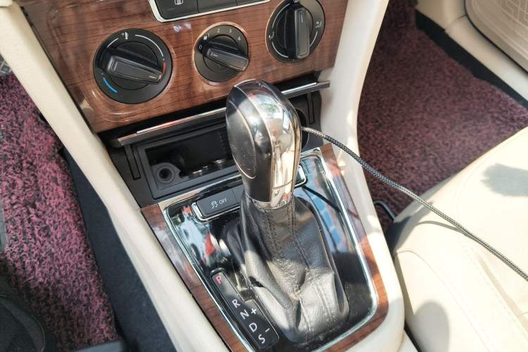 Used Volkswagen Lavida 2013 Restyled Classic 1.6L Automatic Comfort Edition Vehicle Key