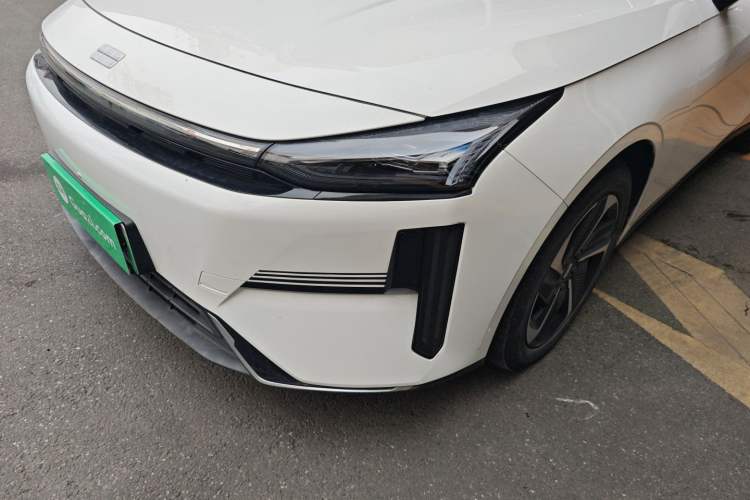 Used Geely Galaxy L6 2023 60km PLUS Left Front Headlight