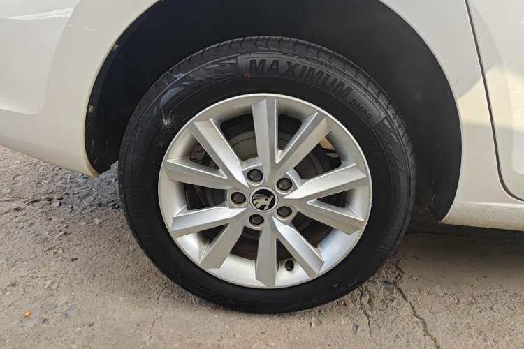 Used Skoda Rapid 2016 1.6L Automatic Chuanxing Edition