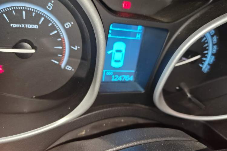 Used GAC Trumpchi GS5 2014 2.0L Automatic Two-Wheel Drive Deluxe Edition Odometer Close Up