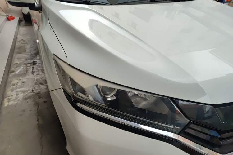 Used Honda Greiz 2016 1.5L CVT Luxury Edition Right Front Headlight