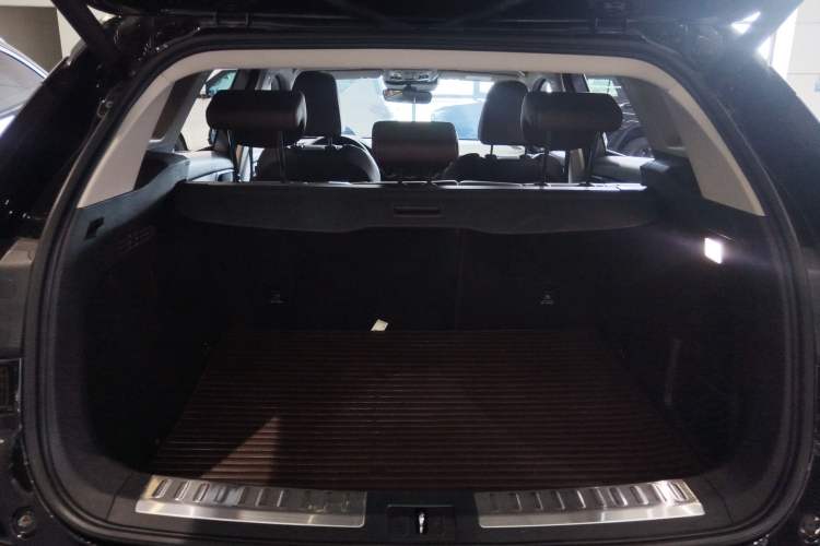 Used Wey VV6 2018 2.0T Four-Wheel Drive Flagship Version China V Standard
