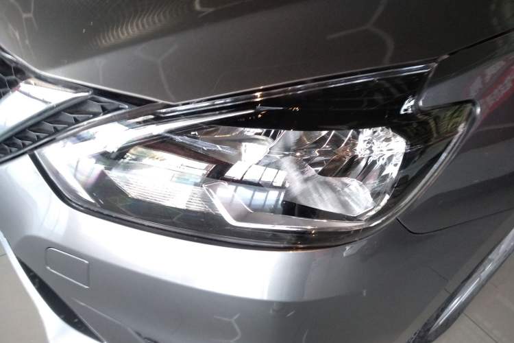 Used Nissan Sylphy 2022 Classic 1.6XE CVT Comfort Edition Left Front Headlight