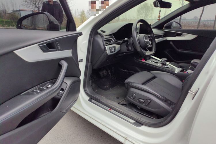 Used Audi A4L 2019 45 TFSI quattro Sport model China VI standard