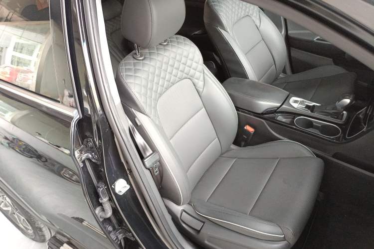 Used Hyundai Tucson 2019 280TGDi Dual-Clutch Two-Wheel Drive Fashion Edition China VI Standard Right Front Seat