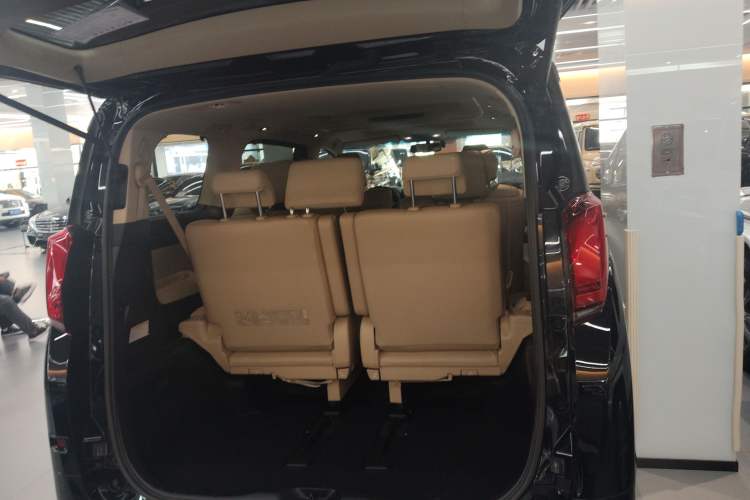 Used Toyota Alphard 2018 Revised Version 3.5L Luxury Edition