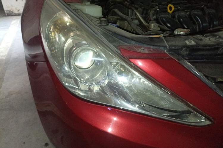 Used Hyundai Sonata 2011 2.0L Automatic Leading Edition Right Front Headlight