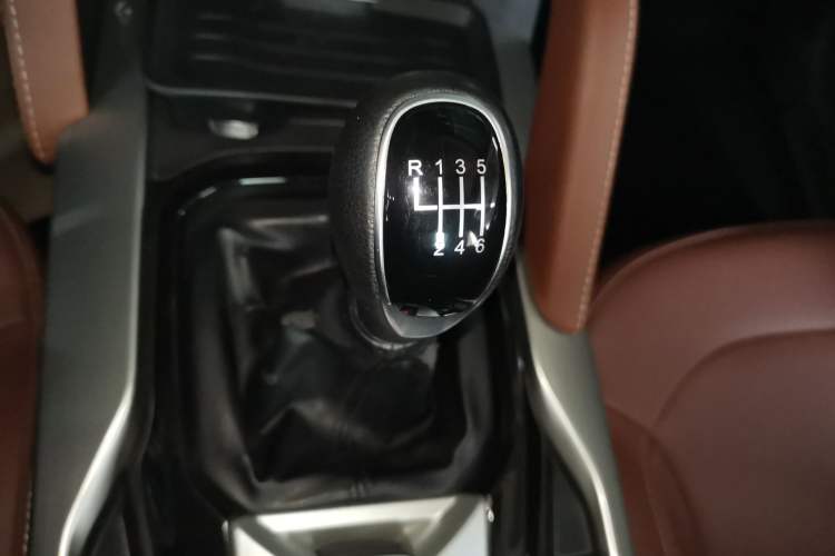 Used Brilliance V6 2018 1.5T Manual Luxury Model
