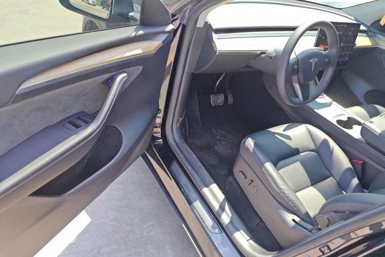 Used Tesla Model Y 2022 Revised Version Rear-Wheel Drive Driver Seat